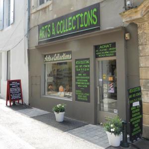 vitrine art et collections